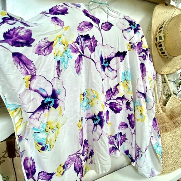 Enchanting Floral Boho Cape Kimono/cover up w shabby chic vibe - Picture 6 of 7